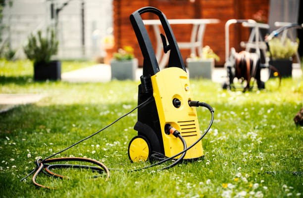 Best Graffiti Removal Services in Baldwin City, KS